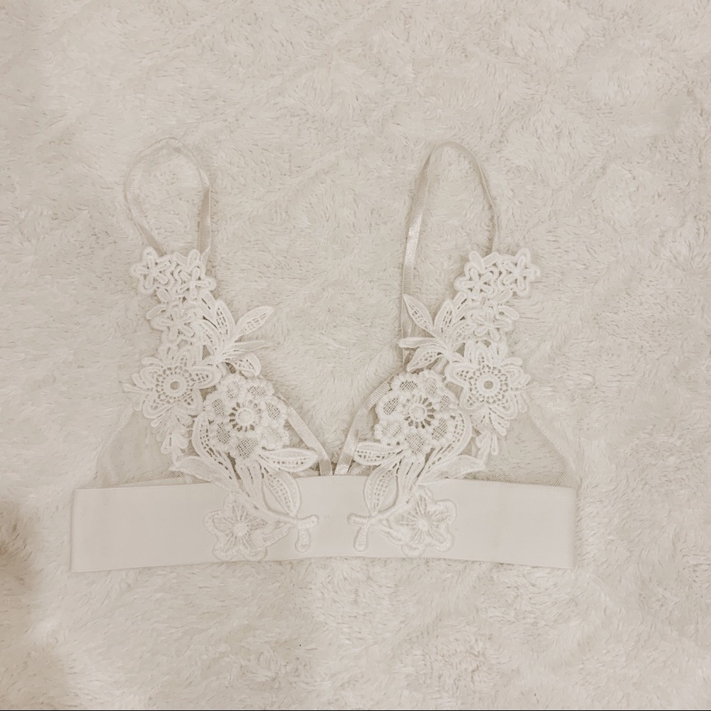 NWOT White Sheer Lace Bralette